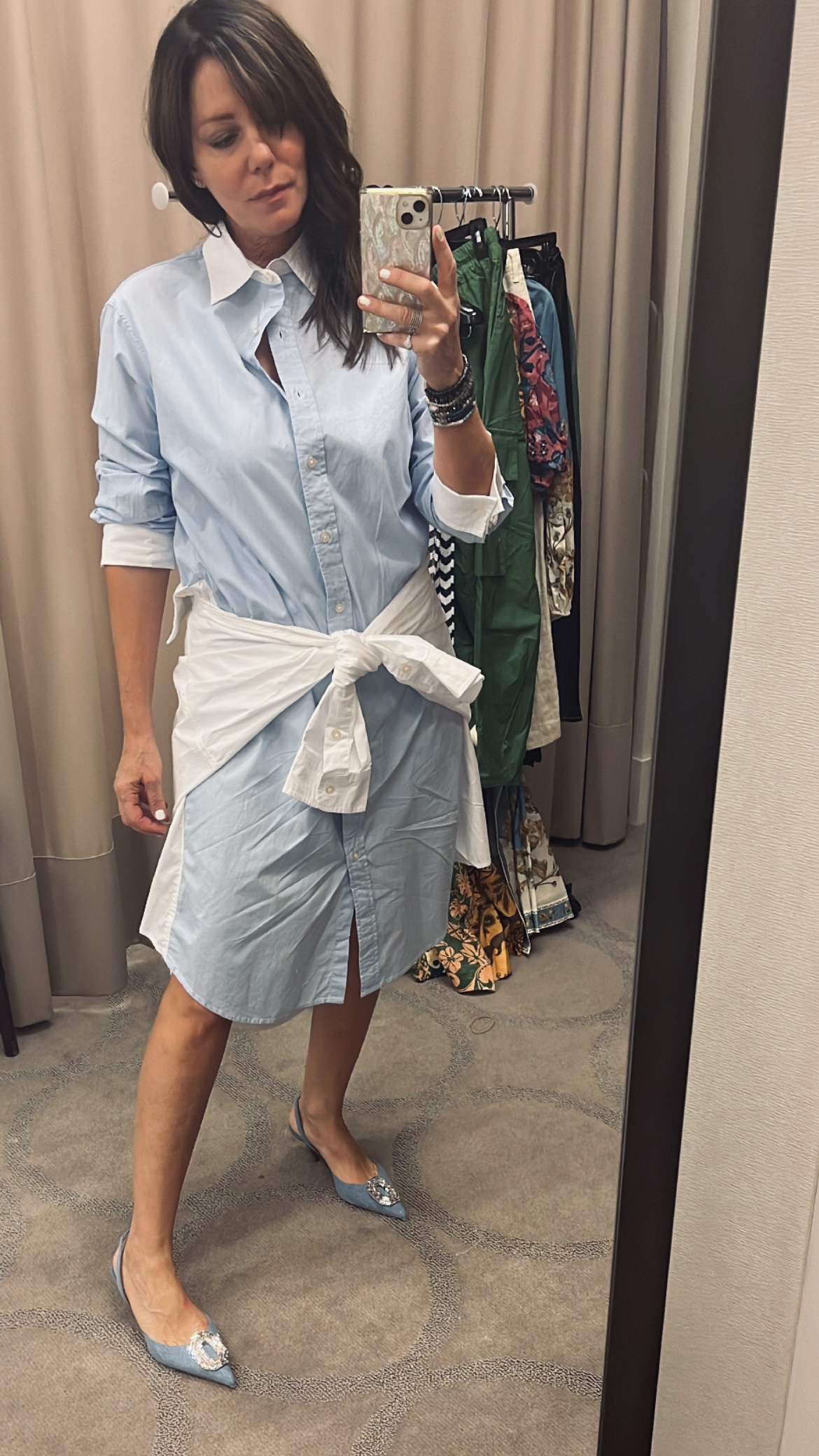 deconstructed and reimagined shirt dress is perfect for workwear and its very versatile 